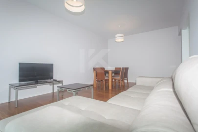 Apartamento T2 para Arrendamento em São Martinho