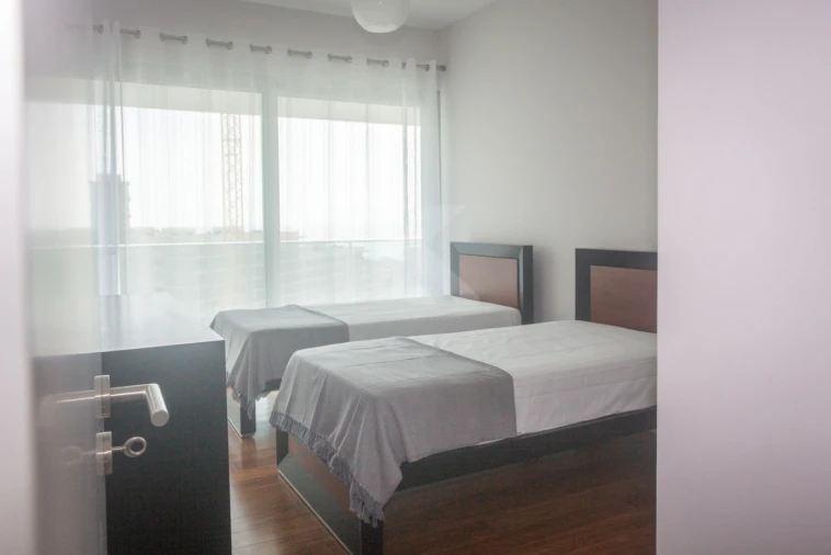Apartamento T2 para Arrendamento em São Martinho Foto 8