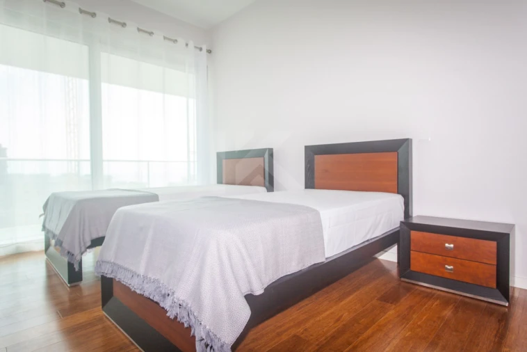 Apartamento T2 para Arrendamento em São Martinho Foto 9