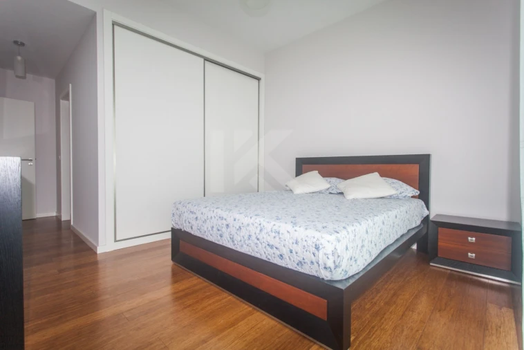 Apartamento T2 para Arrendamento em São Martinho Foto 7