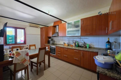 Prédio para Venda em Torre de Moncorvo