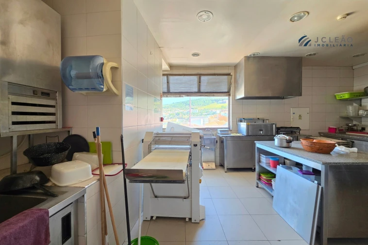 Prédio para Venda em Torre de Moncorvo Foto 49