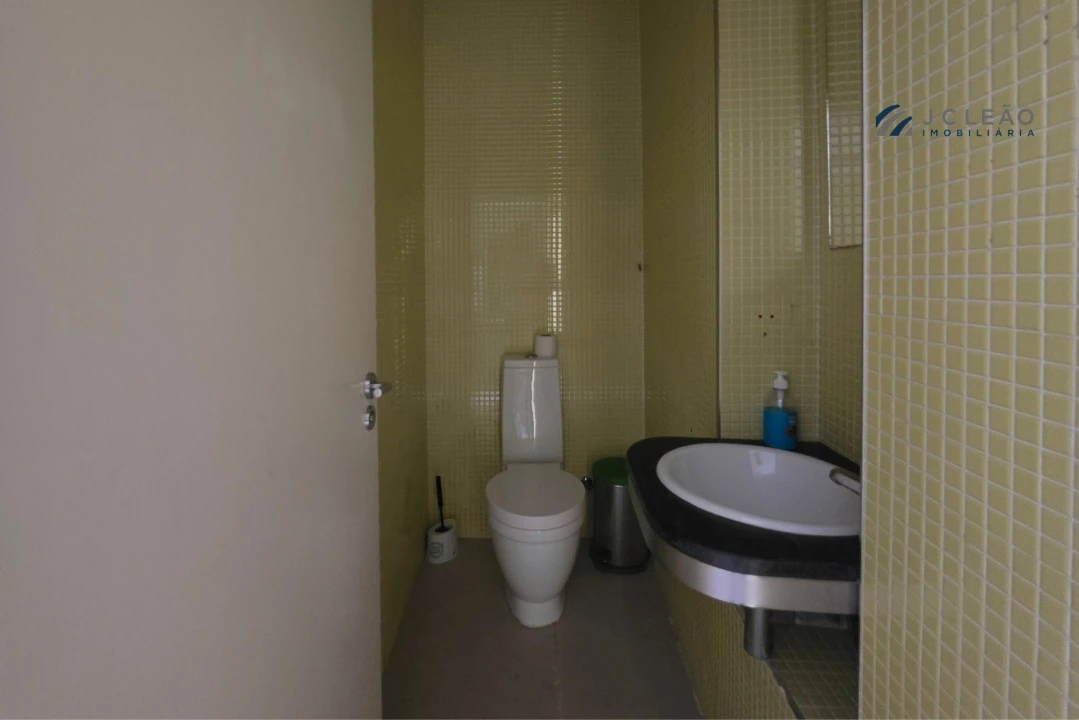 Prédio para Venda em Torre de Moncorvo Foto 43