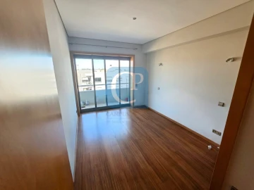 Apartamento T2 para Arrendamento em São Mamede de Infesta e Senhora da Hora