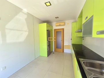 Apartamento T2 para Venda em Santo Antonio dos Olivais