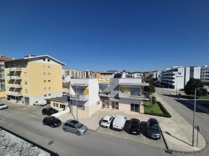 Apartamento T2 para Venda em Santo Antonio dos Olivais Foto 28