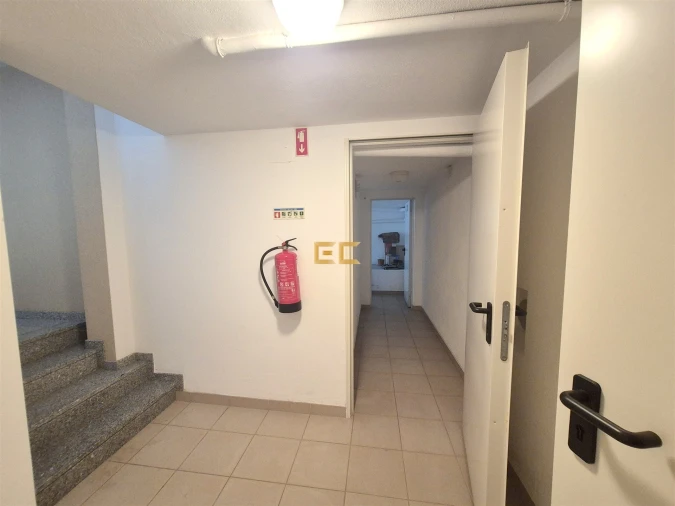 Apartamento T2 para Venda em Santo Antonio dos Olivais Foto 29