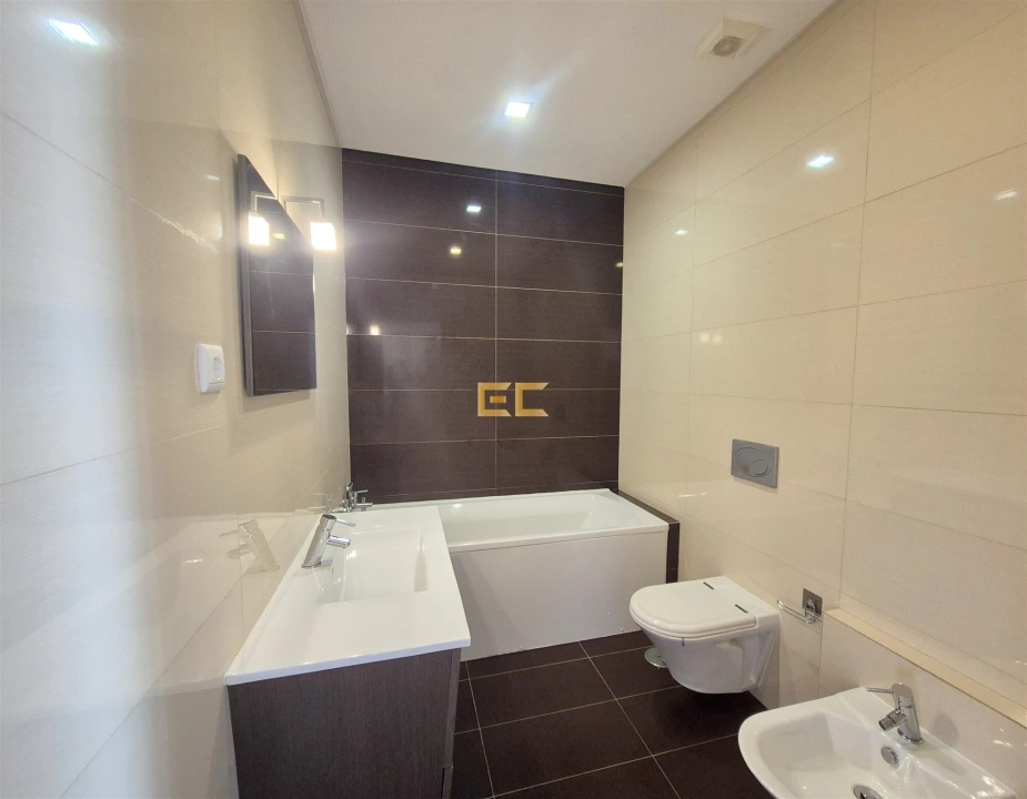 Apartamento T2 para Venda em Santo Antonio dos Olivais Foto 16