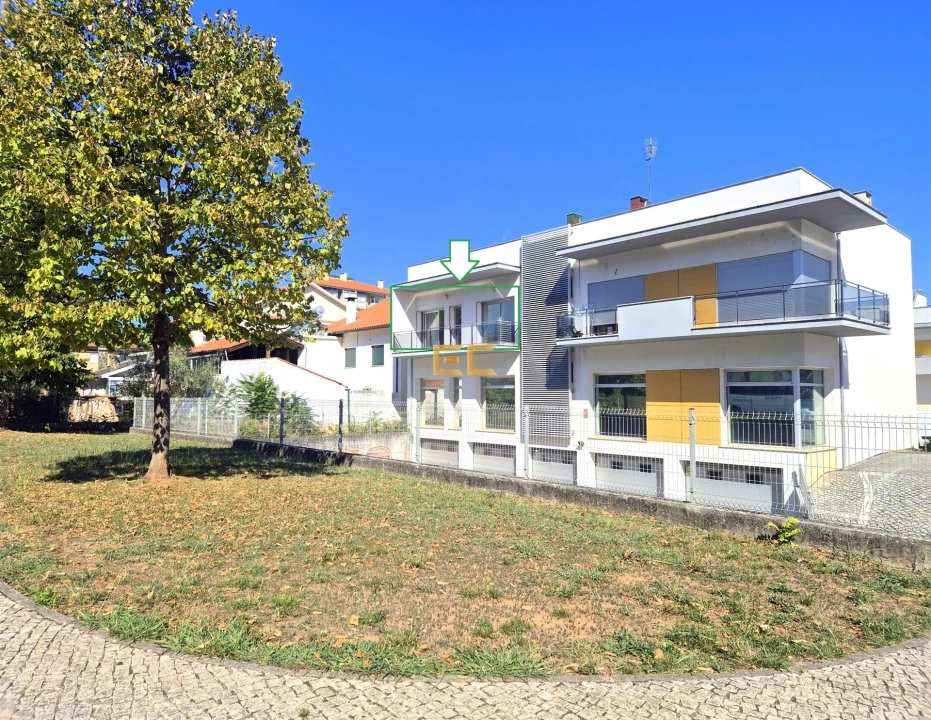 Apartamento T2 para Venda em Santo Antonio dos Olivais Foto 5