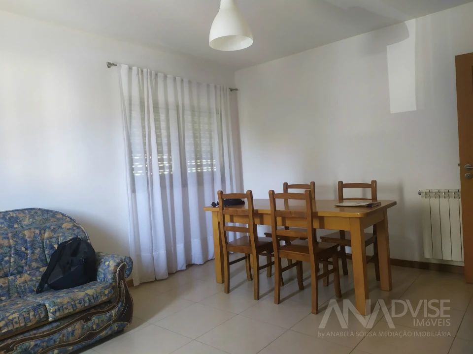 Apartamento T1 para Arrendamento em Repeses e São Salvador Foto 2