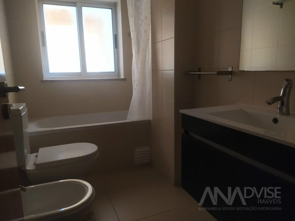 Apartamento T1 para Arrendamento em Repeses e São Salvador Foto 9