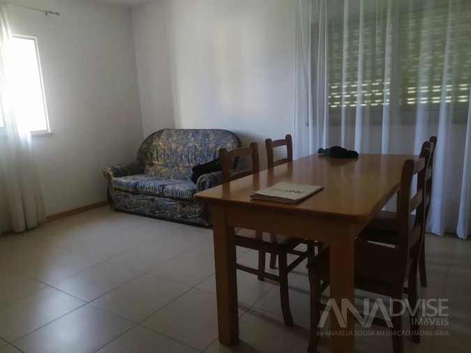 Apartamento T1 para Arrendamento em Repeses e São Salvador Foto 4