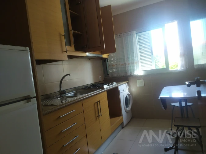 Apartamento T1 para Arrendamento em Repeses e São Salvador Foto 5
