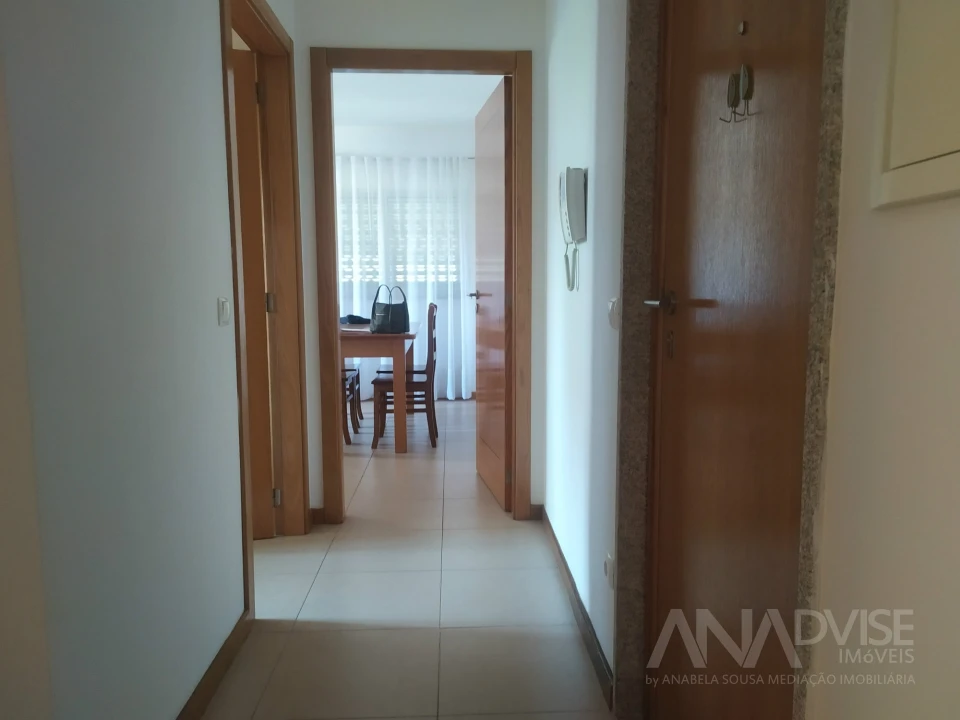 Apartamento T1 para Arrendamento em Repeses e São Salvador Foto 3