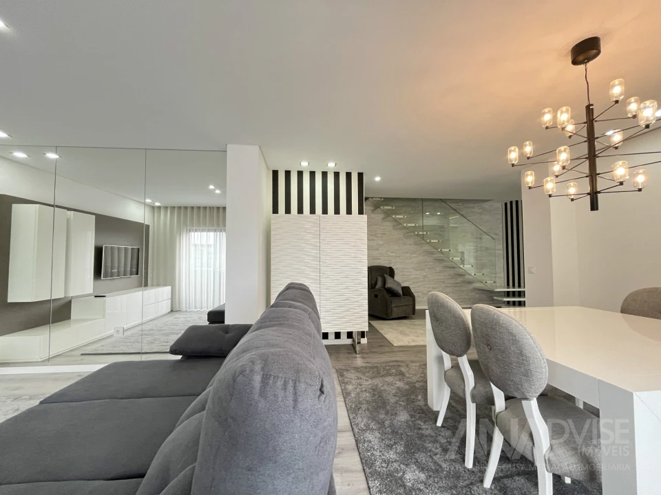 Apartamento T3 para Arrendamento em Viseu Foto 7