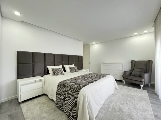Apartamento T3 para Arrendamento em Viseu Foto 16