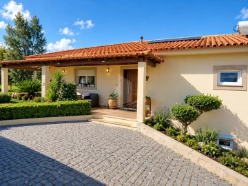 Moradia T3 para Venda em Oleiros