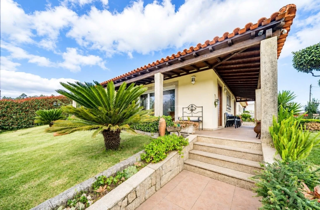 Moradia T3 para Venda em Oleiros Foto 4