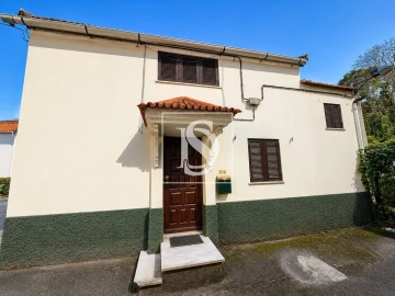 Moradia T2 para Venda em Campolide
