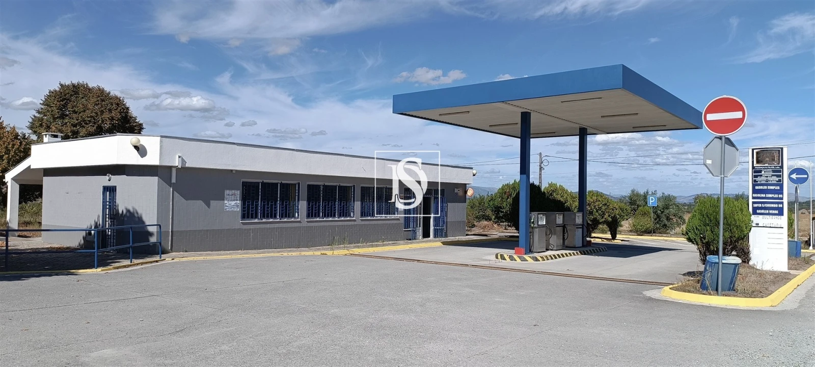 Loja para Arrendamento em Peraboa Foto 1
