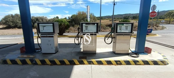 Loja para Arrendamento em Peraboa