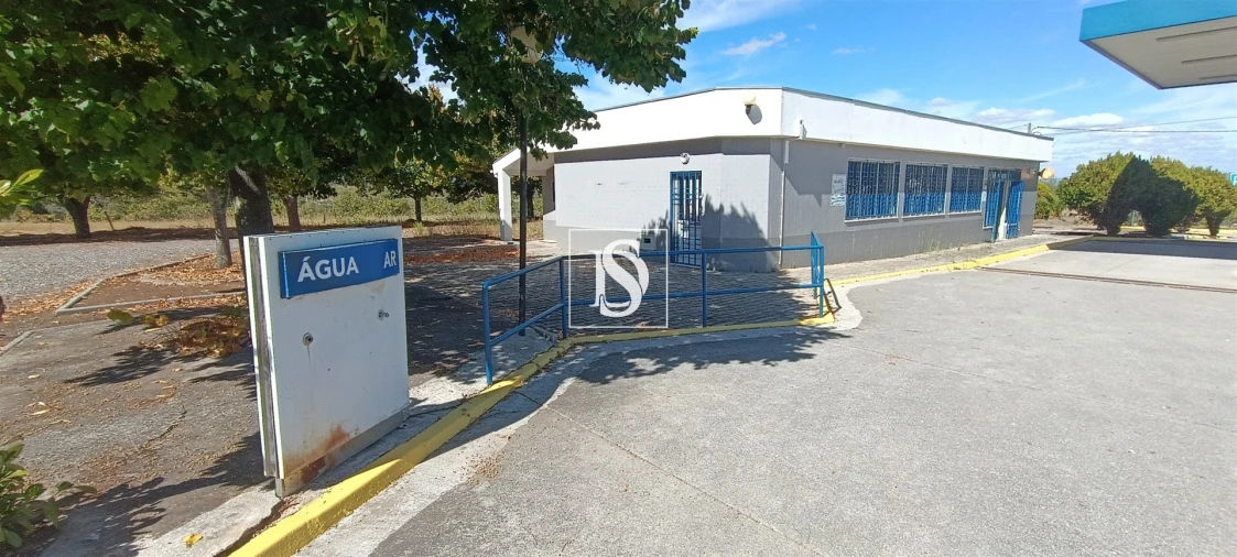 Loja para Arrendamento em Peraboa Foto 16