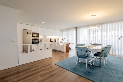 Apartamento T3 para Venda em Santo Tirso, Couto (Santa Cristina e São Miguel) e Burgães