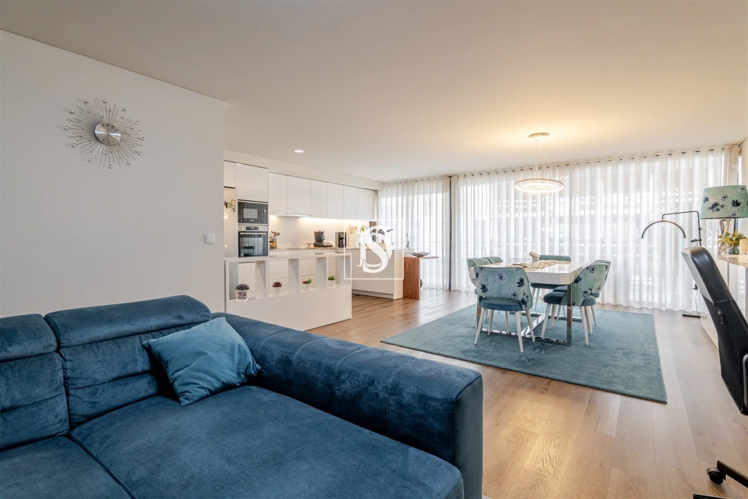 Apartamento T3 para Venda em Santo Tirso, Couto (Santa Cristina e São Miguel) e Burgães Foto 2