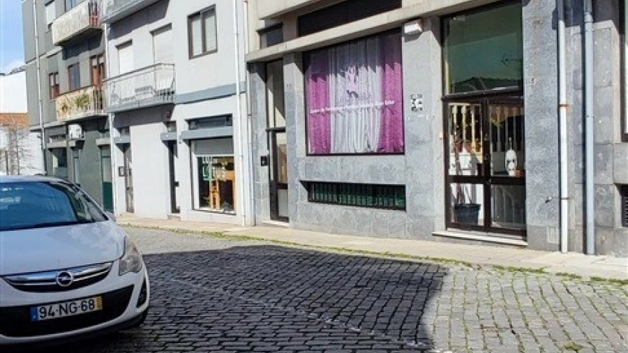 Loja para Venda em Ramalde