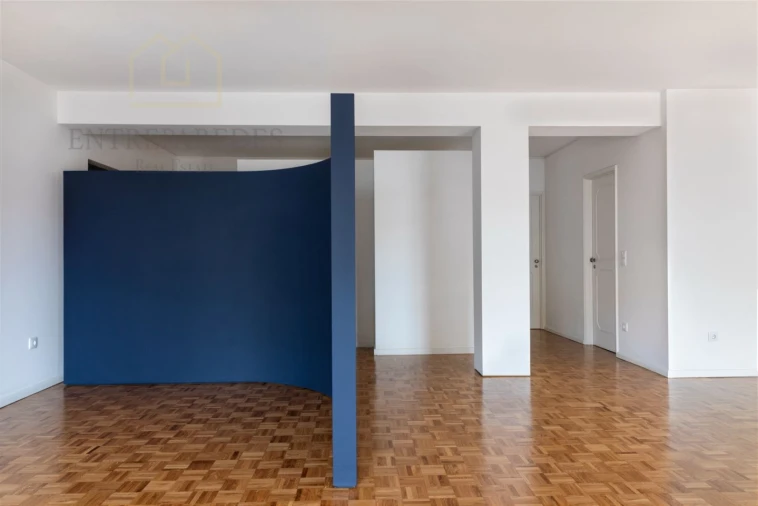 Apartamento T3 para Venda em Cedofeita, Santo Ildefonso, Sé, Miragaia, São Nicolau e Vitória Foto 9