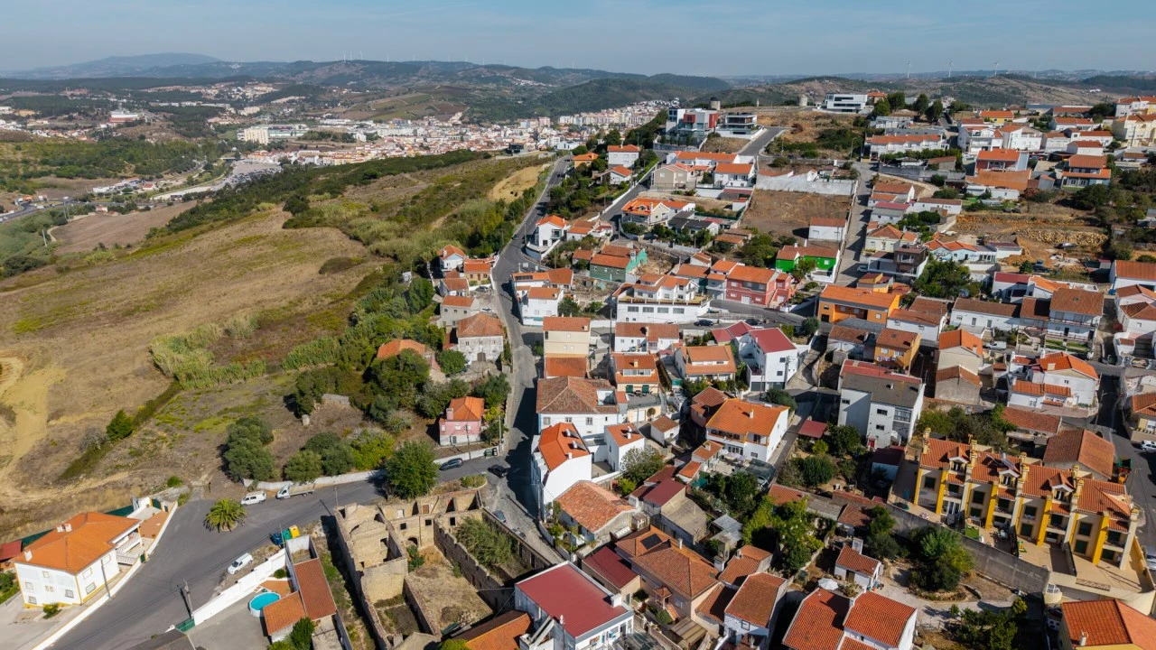 Moradia T2 para Venda em Santa Maria, São Pedro e Matacães Foto 30