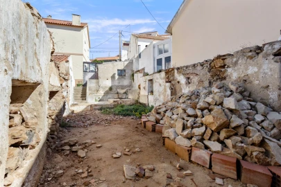 Moradia T2 para Venda em Santa Maria, São Pedro e Matacães