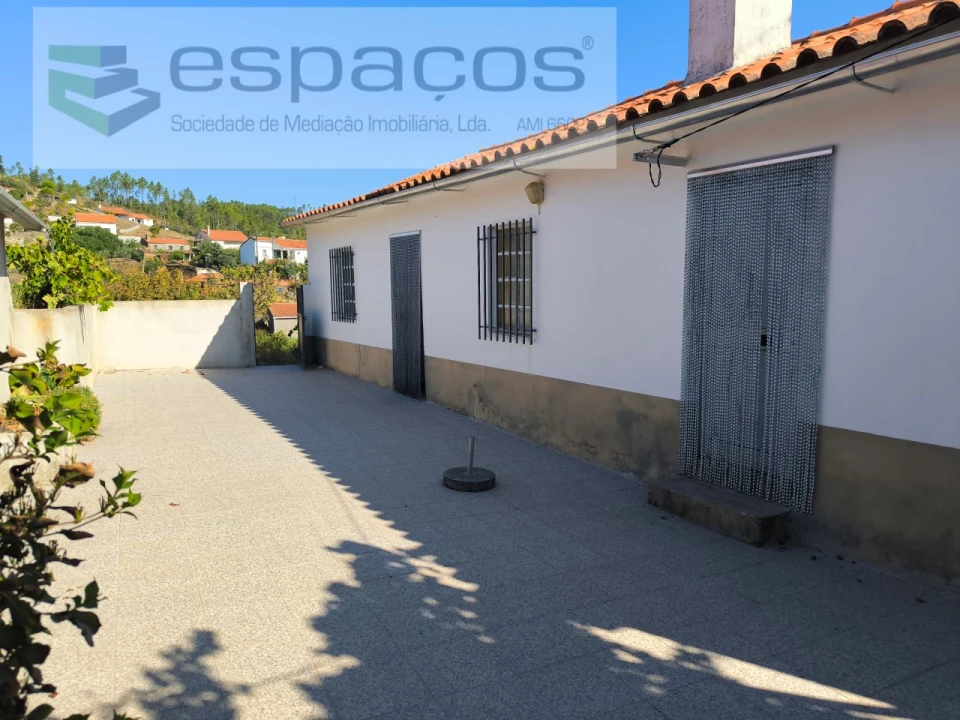 Moradia T3 para Venda em Sarzedas Foto 1
