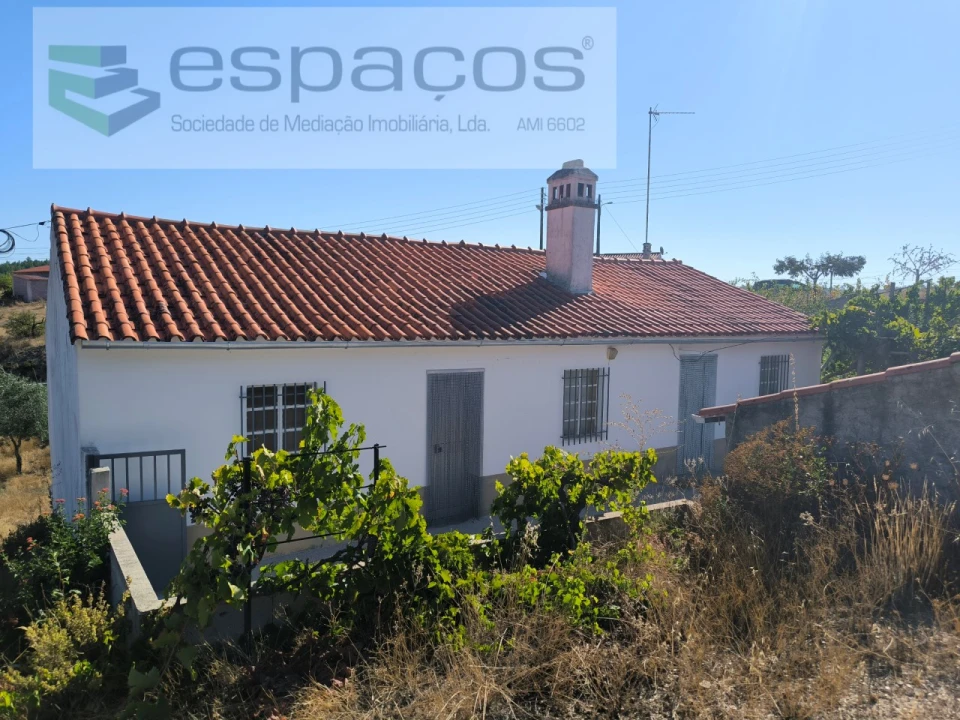 Moradia T3 para Venda em Sarzedas Foto 3