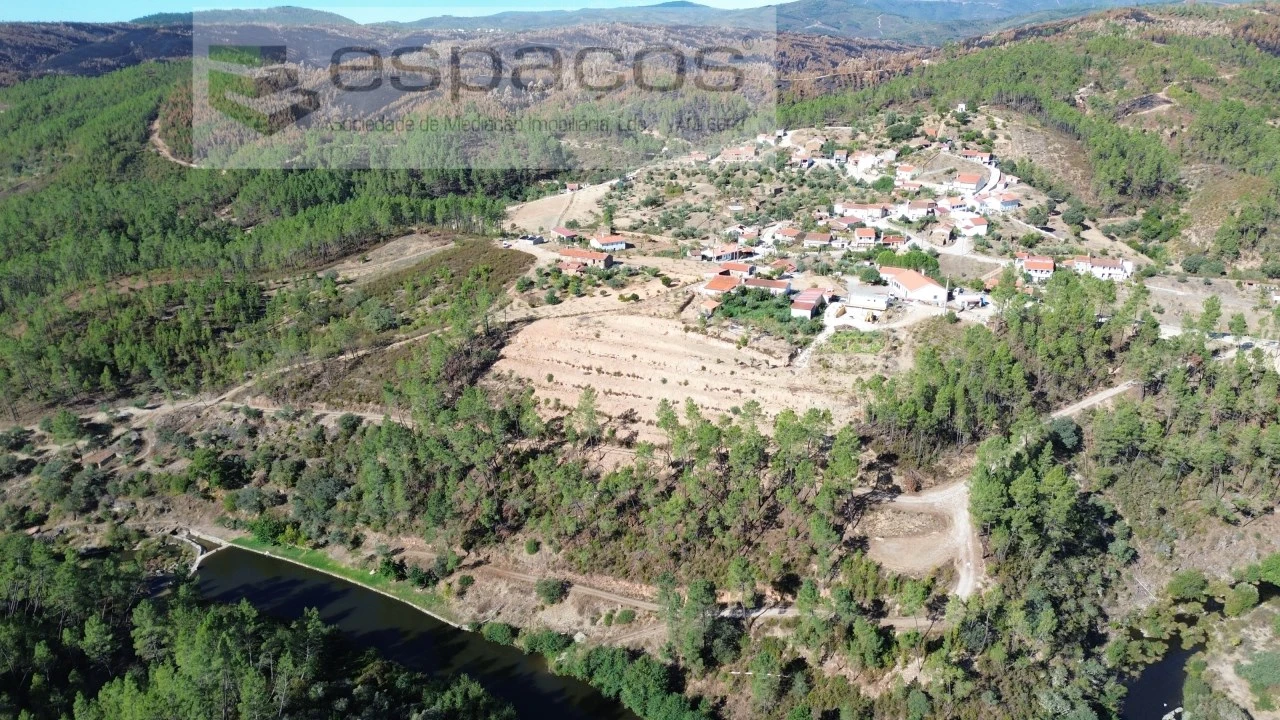 Moradia T3 para Venda em Sarzedas Foto 23