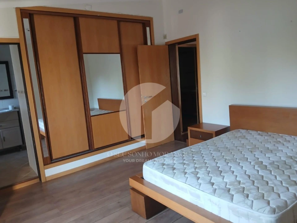 Moradia T3 para Venda em Montenegro Foto 19