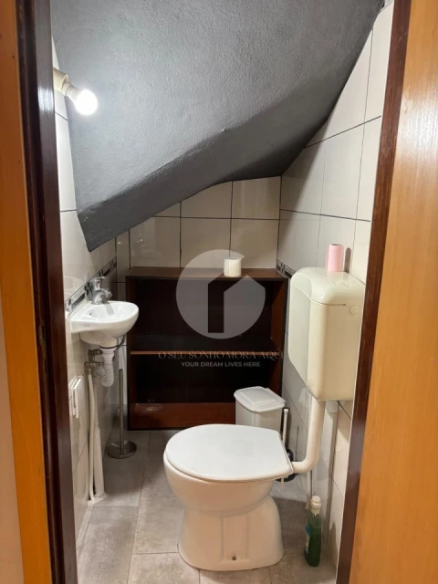 Moradia T3 para Venda em Montenegro