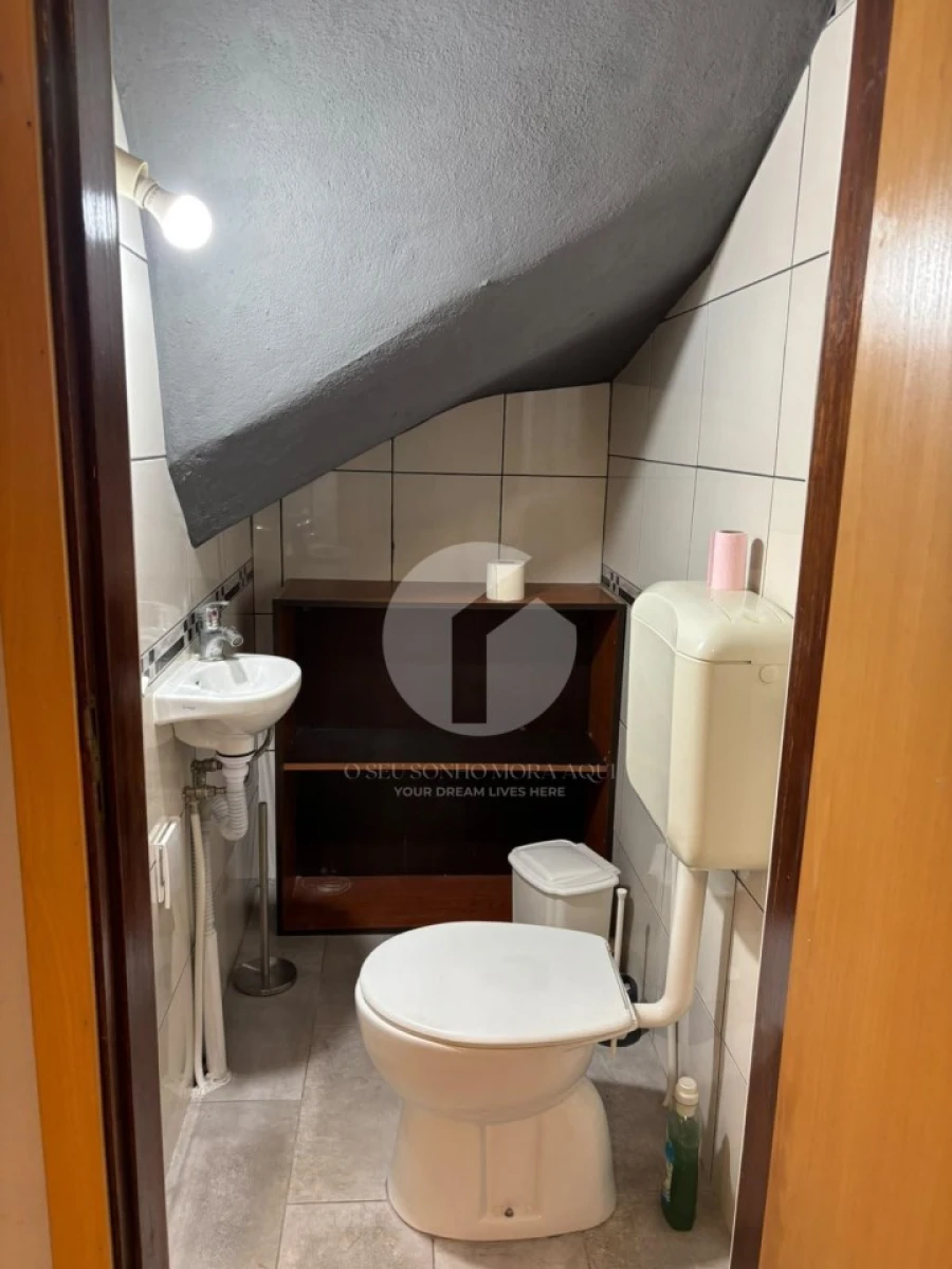 Moradia T3 para Venda em Montenegro Foto 11