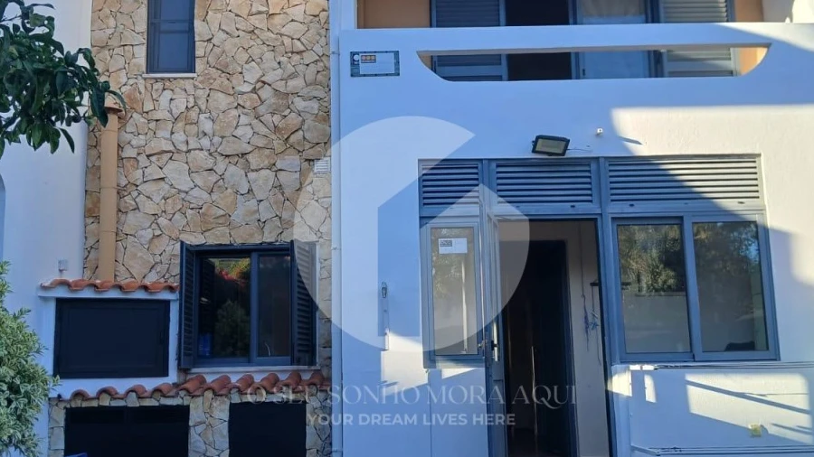 Moradia T3 para Venda em Montenegro