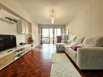 Apartamento T2 para Venda em Funchal (Se)