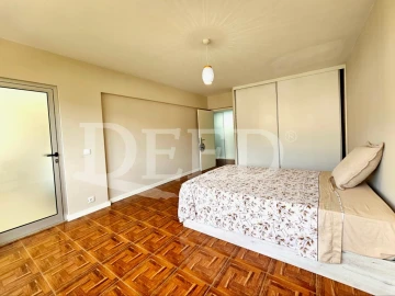 Apartamento T2 para Venda em Funchal (Se)