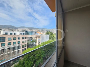 Apartamento T2 para Venda em Funchal (Se)