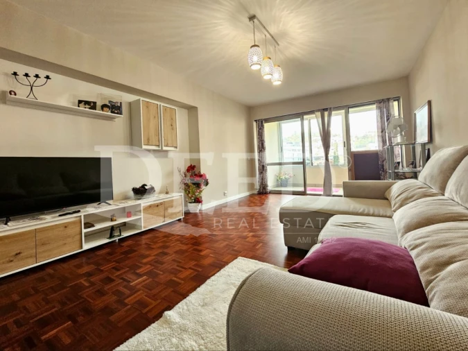 Apartamento T2 para Venda em Funchal (Se) Foto 3