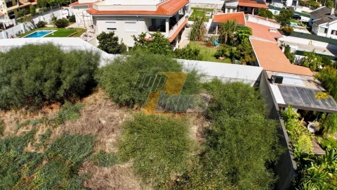 Terreno para Venda em Corroios