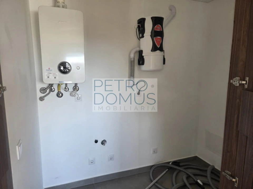 Apartamento T2 para Venda em Parceiros e Azoia Foto 13