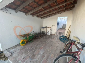 Moradia T3 para Venda em Alcantarilha e Pêra