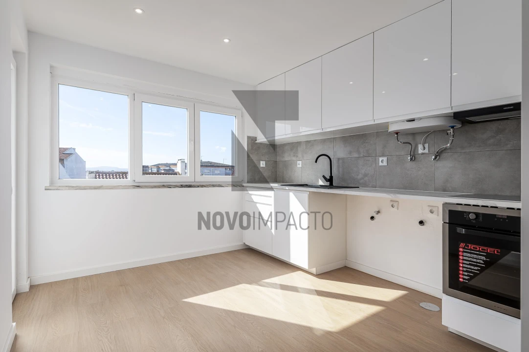 Apartamento T3 para Venda em Montijo e Afonsoeiro Foto 1