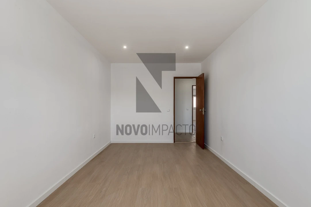 Apartamento T3 para Venda em Montijo e Afonsoeiro Foto 2