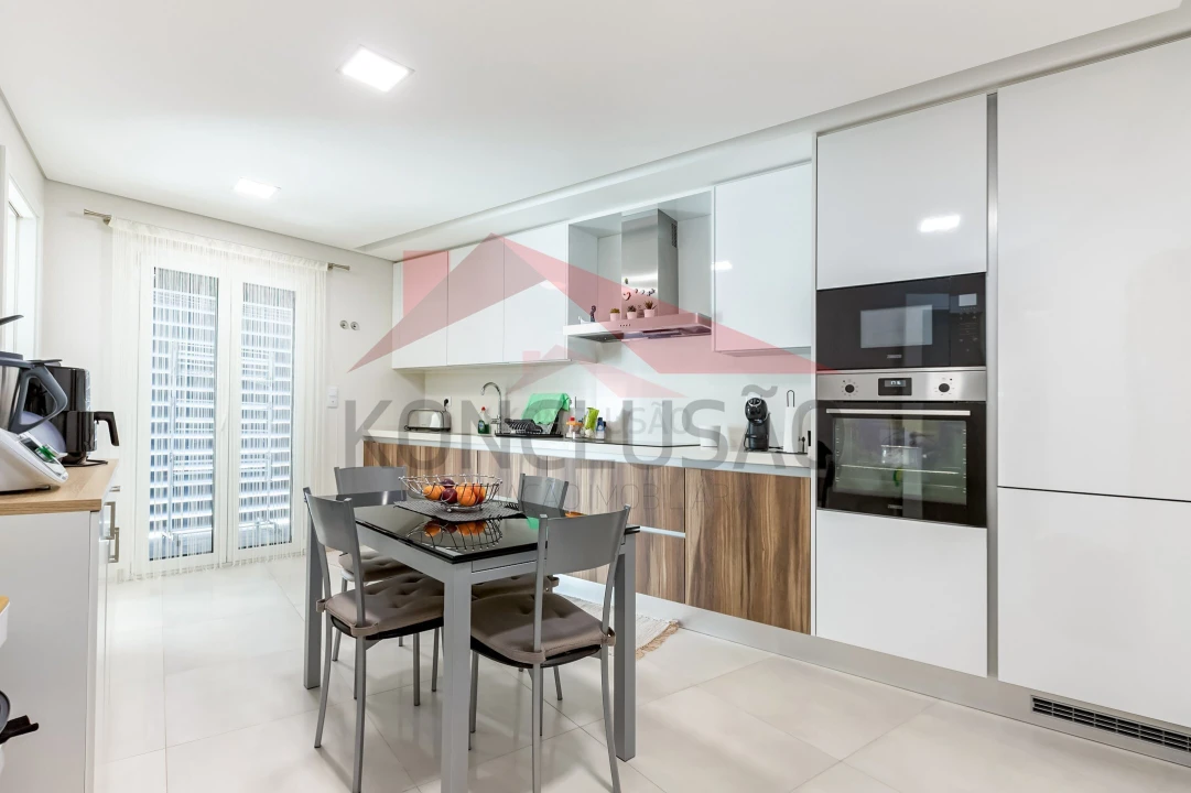 Apartamento T3 para Venda em Póvoa de Santa Iria e Forte da Casa Foto 2