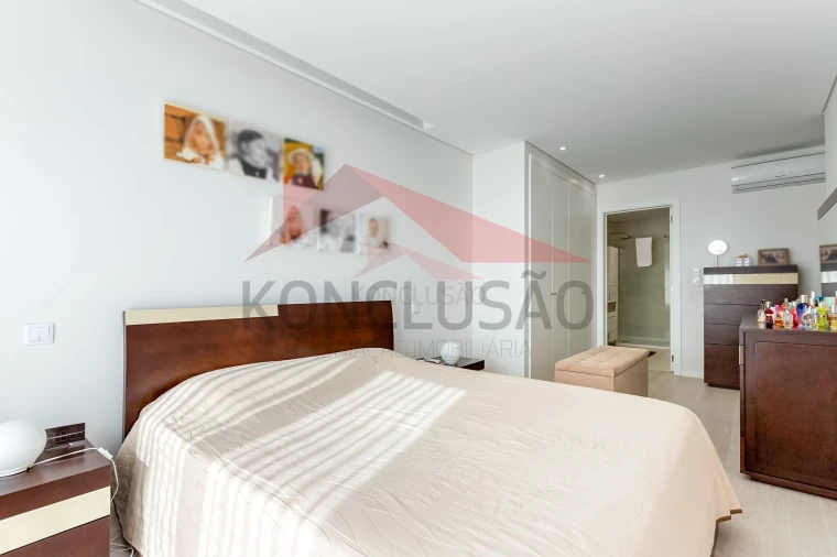 Apartamento T3 para Venda em Póvoa de Santa Iria e Forte da Casa Foto 19